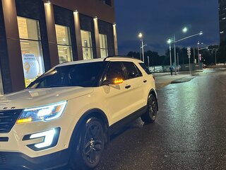 2017 Ford Explorer V Рестайлинг, белый, 2700000 рублей, вид 1