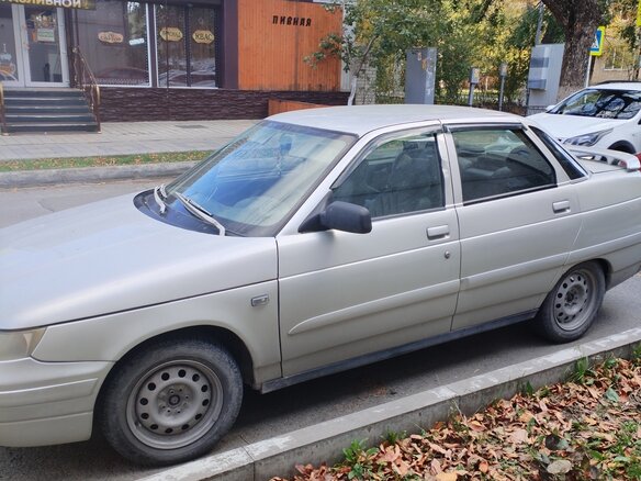 2003 Lada (ВАЗ) 2110, серебристый, 385000 рублей
