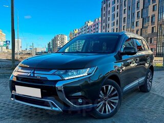 2019 Mitsubishi Outlander III Рестайлинг 3, коричневый, 2680000 рублей, вид 1