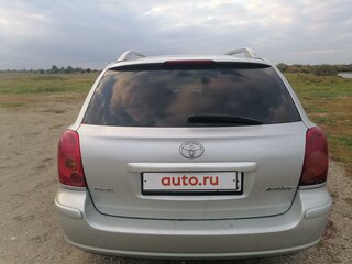 2004 Toyota Avensis II, серебристый, 850000 рублей, вид 4