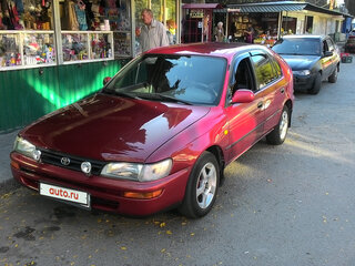 1993 Toyota Corolla VII (E100), красный, 365000 рублей, вид 1