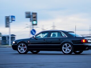 1998 Audi S8 I (D2), чёрный, 590999 рублей, вид 5