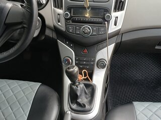 2015 Chevrolet Cruze I Рестайлинг, белый, 820000 рублей, вид 5