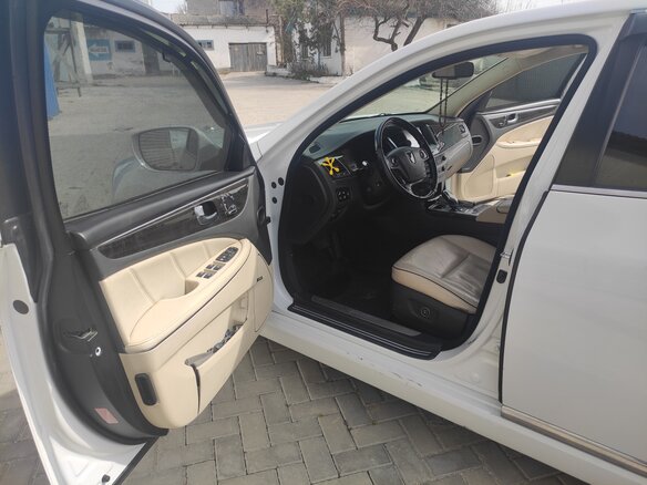 2013 Hyundai Equus II Рестайлинг, белый, 1650000 рублей - вид 17