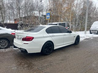 2013 BMW 5 серии 520i VI (F10/F11/F07), белый, 1800000 рублей, вид 5