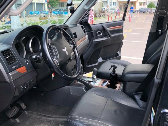 2007 Mitsubishi Pajero IV, чёрный, 2999999 рублей - вид 30