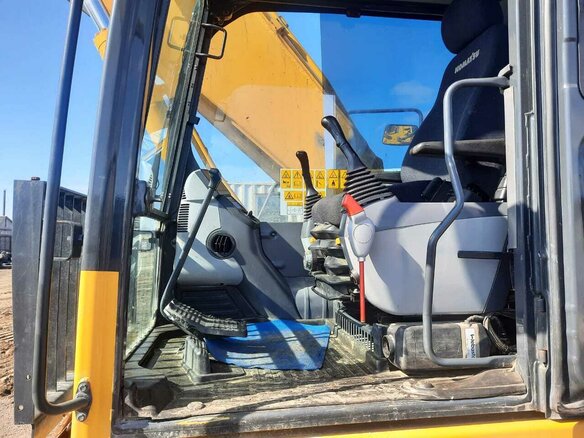 2021 Komatsu PC210, жёлтый, 10500000 рублей - вид 13