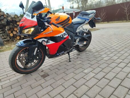 2009 Honda CBR 600RR, оранжевый, 640000 рублей, вид 5