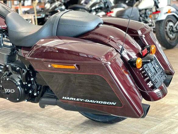 2022 Harley-Davidson Street Glide, пурпурный, 3600000 рублей - вид 16