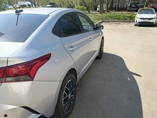 2021 Hyundai Solaris II Рестайлинг, серый, 1490000 рублей, вид 2