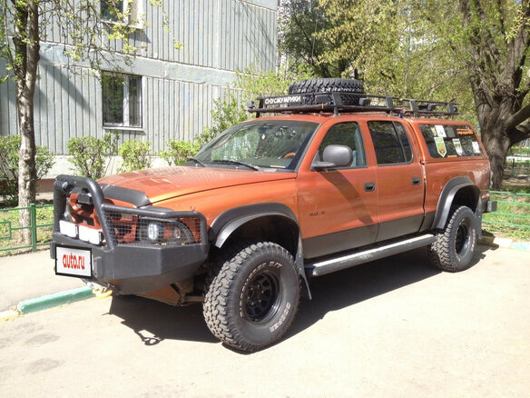1999 Dodge Dakota II, оранжевый - вид 3