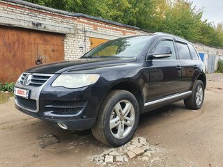 2007 Volkswagen Touareg I Рестайлинг, чёрный, 1220000 рублей, вид 1