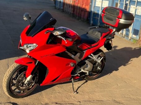 2014 Honda VFR 800, пурпурный, 899999 рублей, вид 2