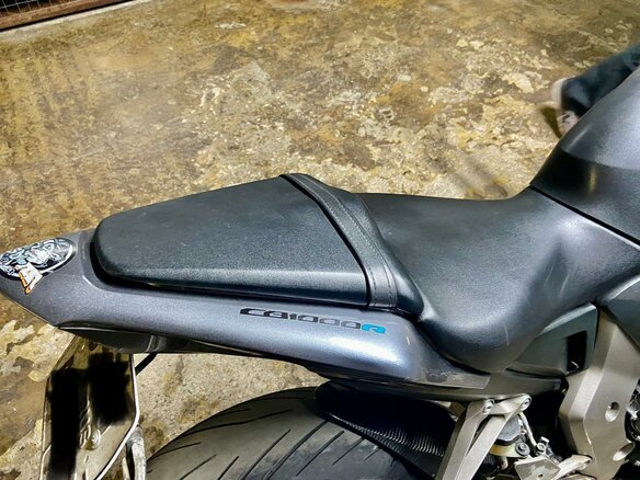 2009 Honda CB 1000R, серый, 650000 рублей - вид 6
