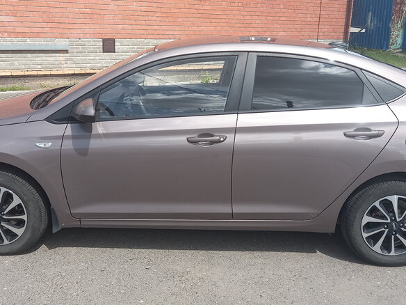 2019 Hyundai Solaris II, коричневый, 1430000 рублей - вид 6