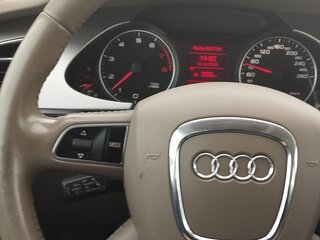 2010 Audi A4 IV (B8), белый, 1000000 рублей, вид 4