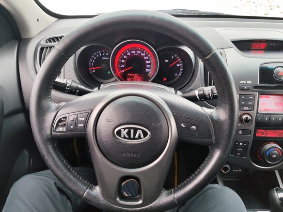 2010 Kia Forte I, чёрный, 450000 рублей - вид 7