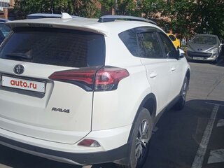 2017 Toyota RAV4 IV (XA40) Рестайлинг, белый, 2500000 рублей, вид 2