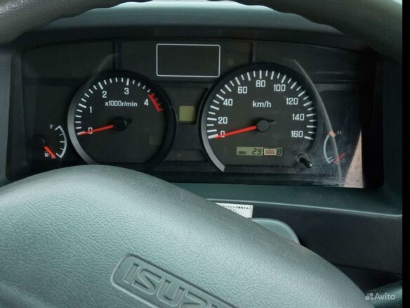 2010 Isuzu Elf (N-series), белый, 1650000 рублей