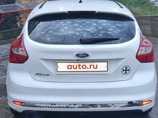 2013 Ford Focus III, белый, 750000 рублей, вид 3