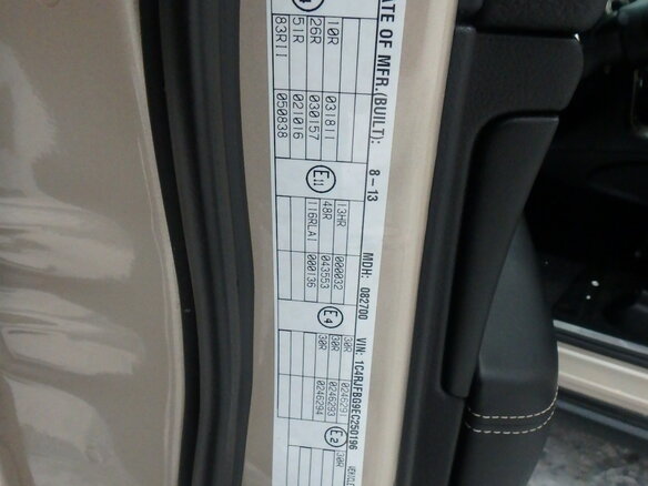 2013 Jeep Grand Cherokee IV (WK2) Рестайлинг, бежевый - вид 28