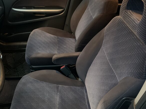 2002 Honda Stream I, серый, 800000 рублей - вид 9