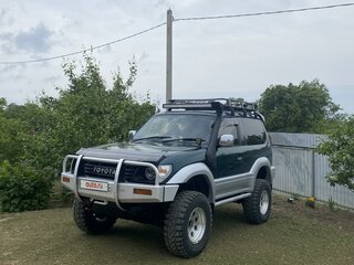 1999 Toyota Land Cruiser Prado 90 Series Рестайлинг, зелёный, 2500000 рублей, вид 3