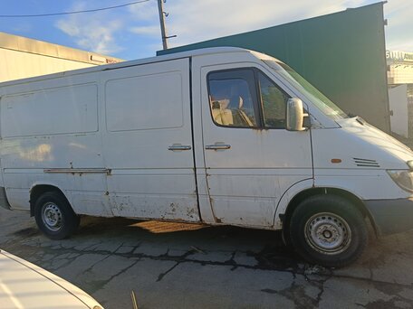 2001 Mercedes-Benz Sprinter, белый, 550000 рублей, вид 1