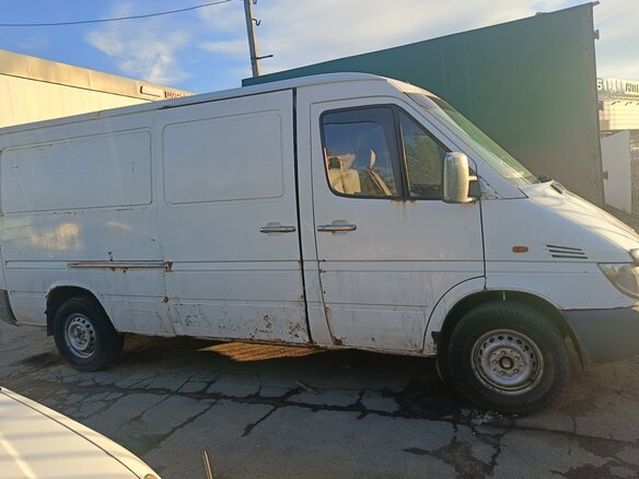 2001 Mercedes-Benz Sprinter, белый, 550000 рублей