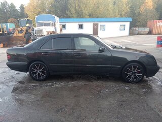 2000 Mercedes-Benz E-Класс 240 II (W210, S210) Рестайлинг, серый, 650000 рублей, вид 4