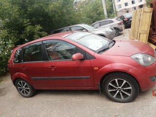 2007 Ford Fiesta Mk5, красный, 410000 рублей, вид 2