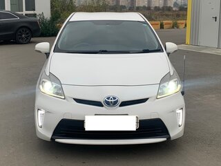2012 Toyota Prius III Рестайлинг (XW30), белый, 1450000 рублей, вид 4