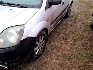 2007 Ford Fiesta Mk5, серебристый, 420000 рублей, вид 3
