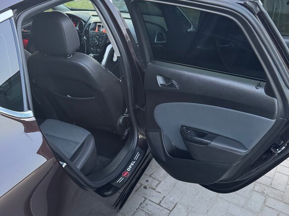 2015 Opel Astra J Рестайлинг, коричневый, 970000 рублей - вид 16