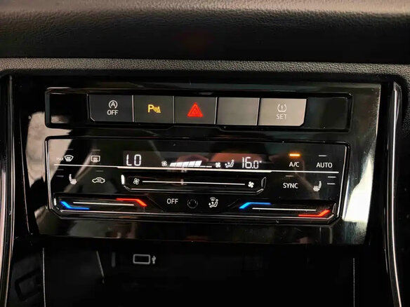 2023 Jetta VS7 I Рестайлинг 1, чёрный - вид 20