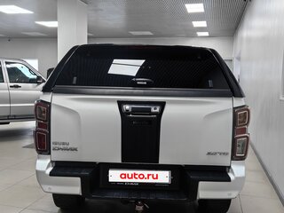 2021 Isuzu D-Max III, белый, 5550000 рублей, вид 3