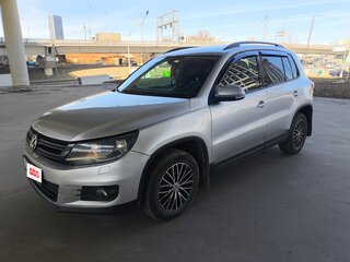 2014 Volkswagen Tiguan I Рестайлинг, серебристый, 820000 рублей, вид 2