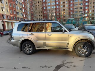 2005 Mitsubishi Pajero III Рестайлинг, бежевый, 800000 рублей, вид 4