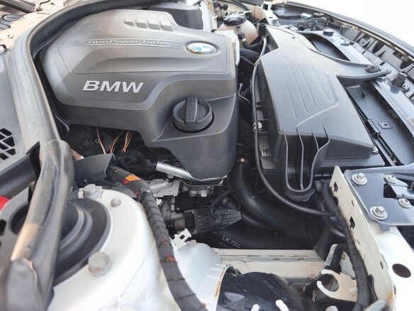 2014 BMW 3 серии 320i xDrive VI (F3x), белый, 1650000 рублей - вид 24