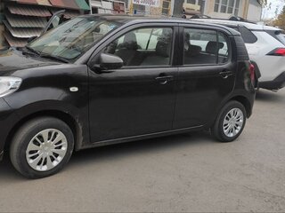 2019 Toyota Passo III Рестайлинг, чёрный, 1100000 рублей, вид 5