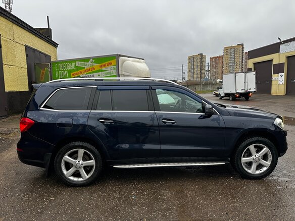 2013 Mercedes-Benz GL-Класс 350 II (X166), синий, 2700000 рублей - вид 2