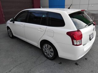 2012 Toyota Corolla Fielder XI (E160, E170, E180), белый, 1300000 рублей, вид 5