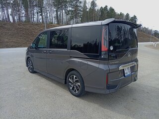 2020 Honda Stepwgn Spada V Рестайлинг, серый, 2325000 рублей, вид 4