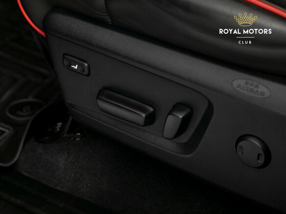 2014 Toyota Tundra CrewMax II Рестайлинг, чёрный - вид 21