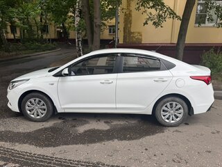 2018 Hyundai Solaris II, белый, 1050000 рублей, вид 3