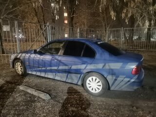 1998 BMW 5 серии 520i IV (E39), синий, 450000 рублей, вид 4