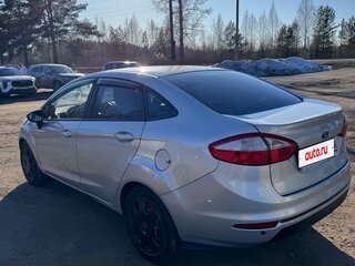 2015 Ford Fiesta Mk6 Рестайлинг, серебристый, 839000 рублей, вид 5