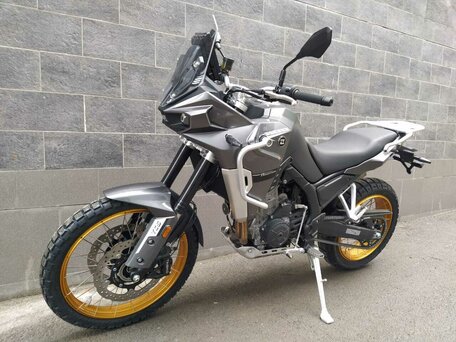 2025 Kove 800X, серый, 999999 рублей, вид 3
