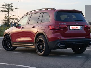 2021 Mercedes-Benz GLB 250 I (X247), красный, 4500000 рублей, вид 2