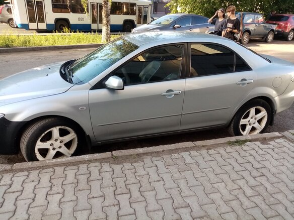 2004 Mazda 6 I (GG), серебристый - вид 2